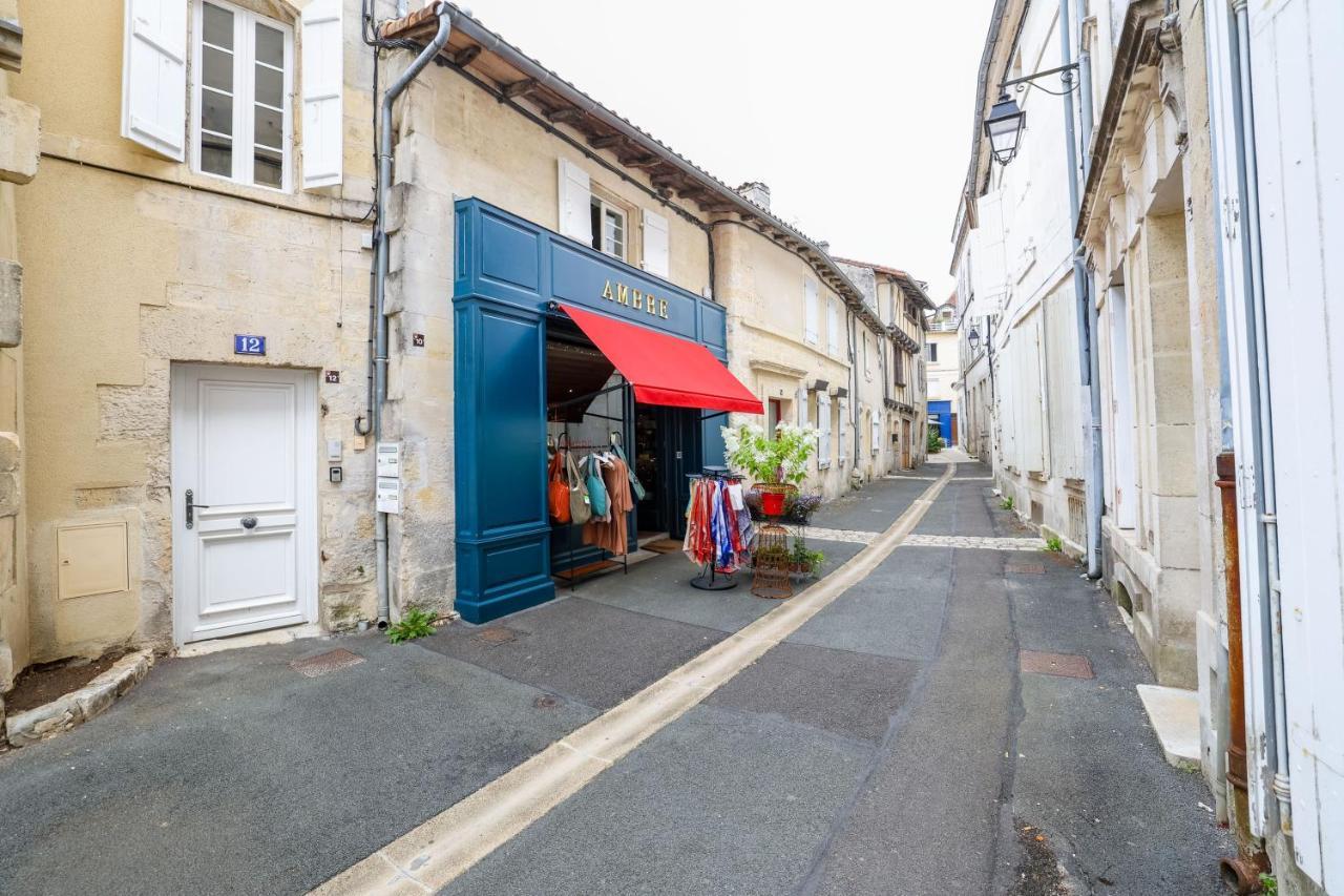 Tour Du Palais #Terrasse #Vue Appartement Cognac Buitenkant foto