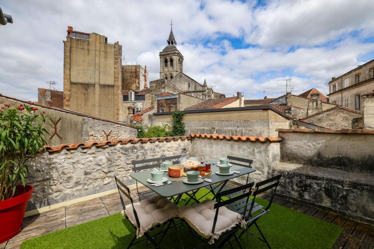 Tour Du Palais #Terrasse #Vue Appartement Cognac Buitenkant foto