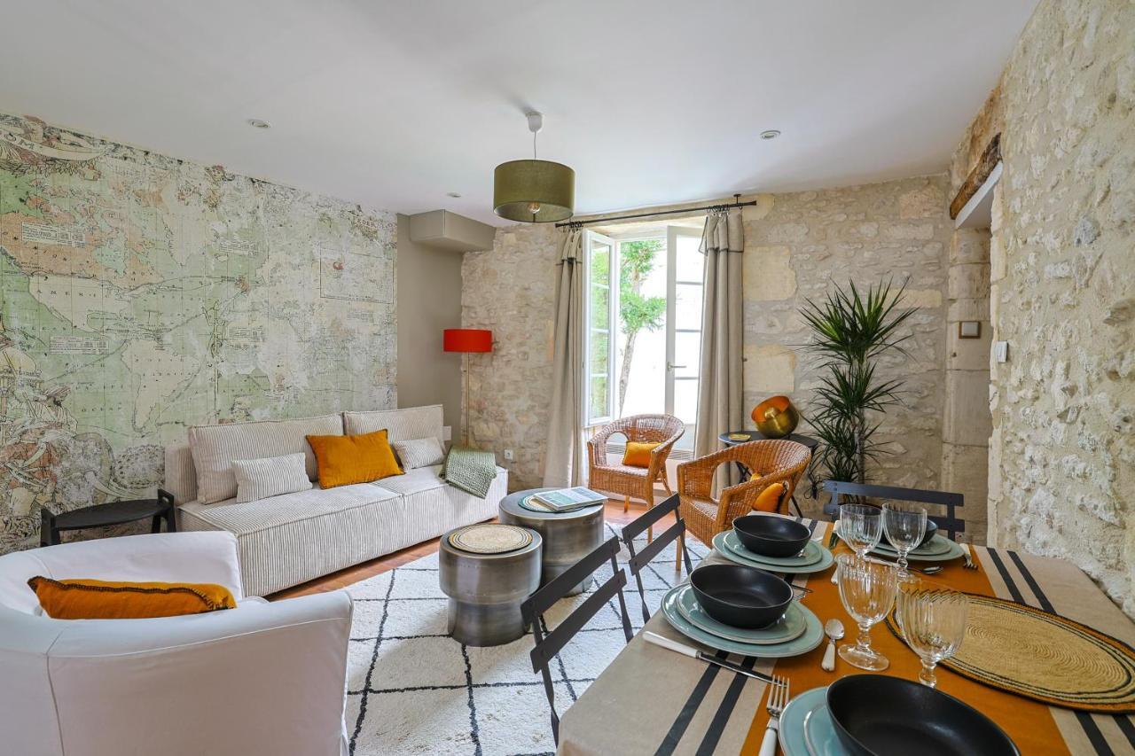 Tour Du Palais #Terrasse #Vue Appartement Cognac Buitenkant foto