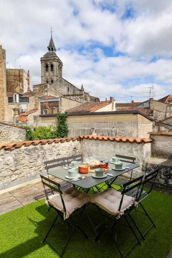 Tour Du Palais #Terrasse #Vue Appartement Cognac Buitenkant foto